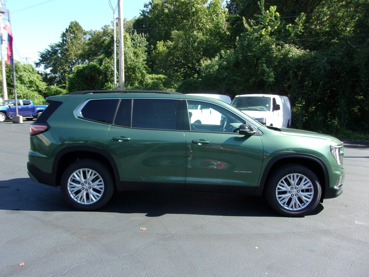 2027 GMC Acadia Elevation
