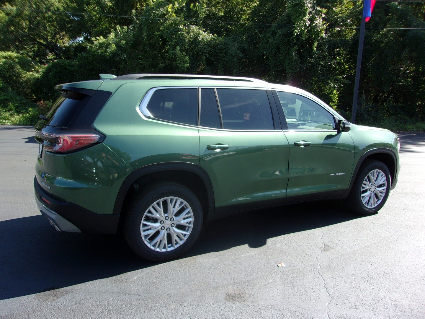 2027 GMC Acadia Elevation