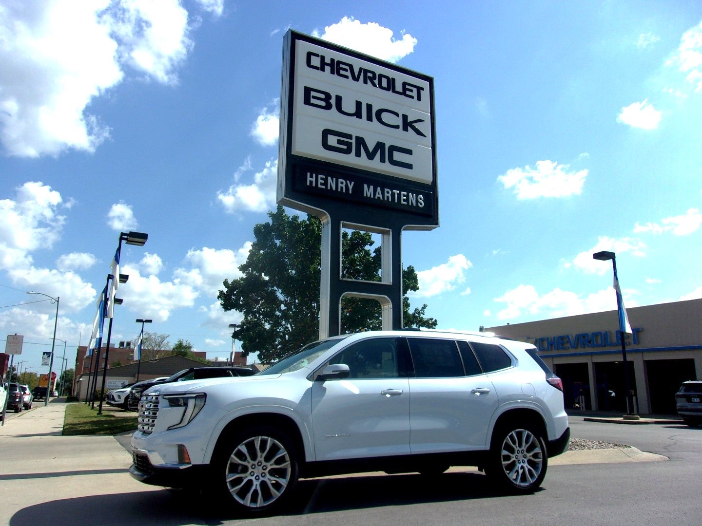 2026 GMC Acadia Denali