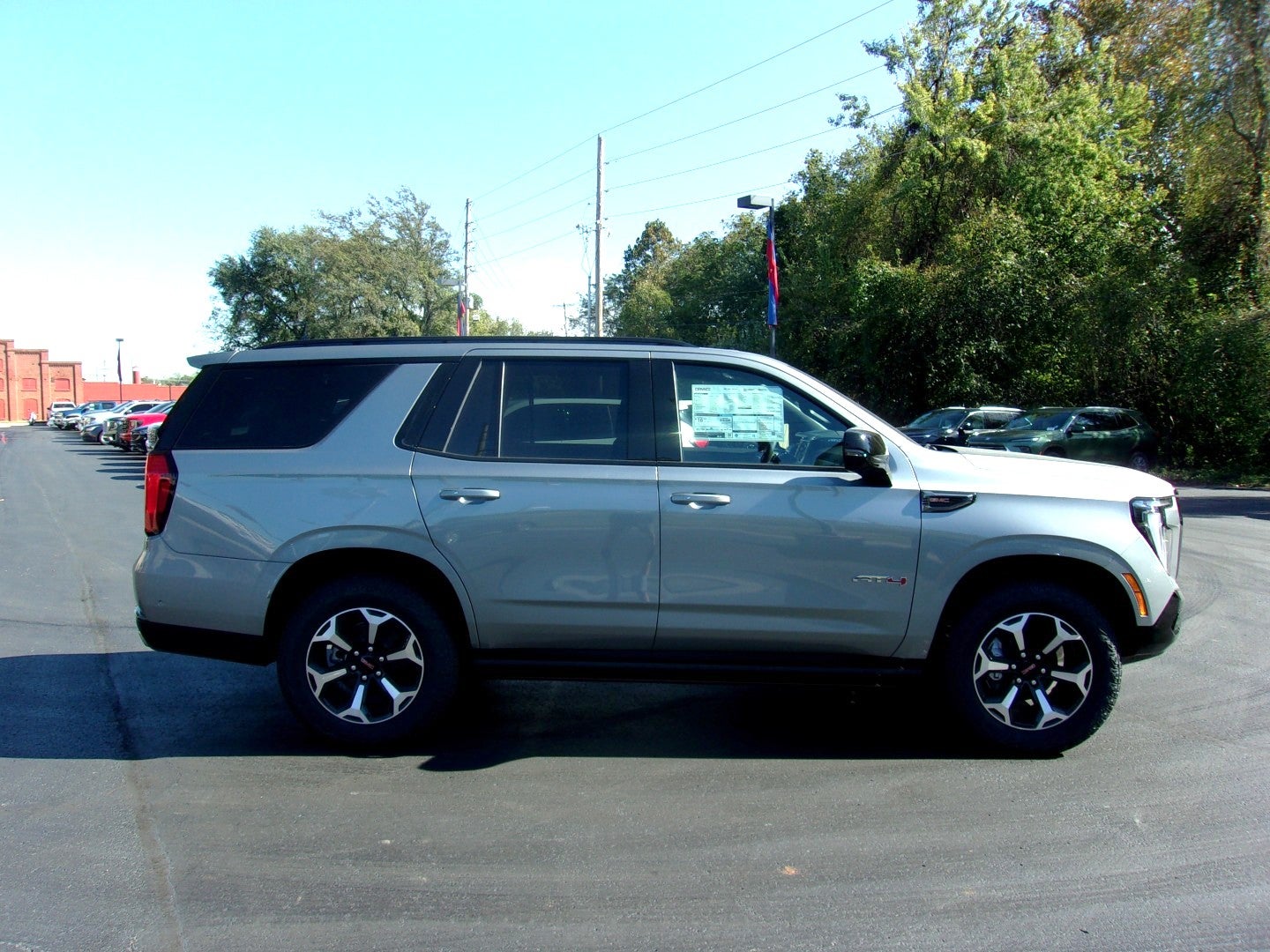 2027 GMC Yukon AT4