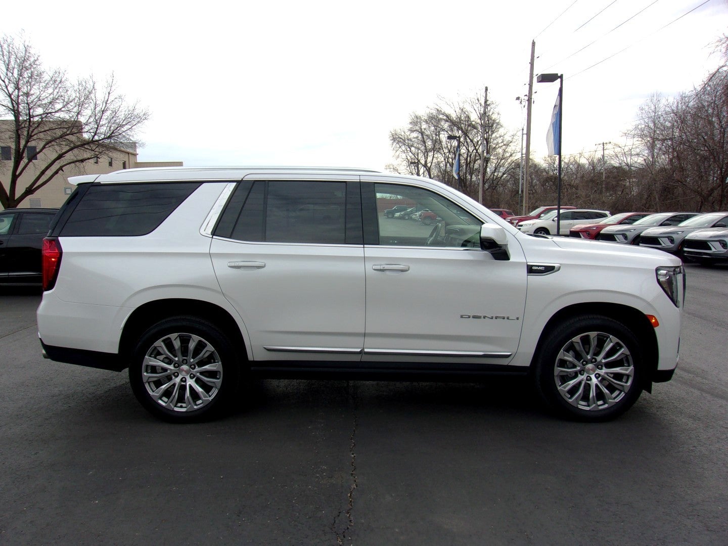 2023 GMC Yukon Denali