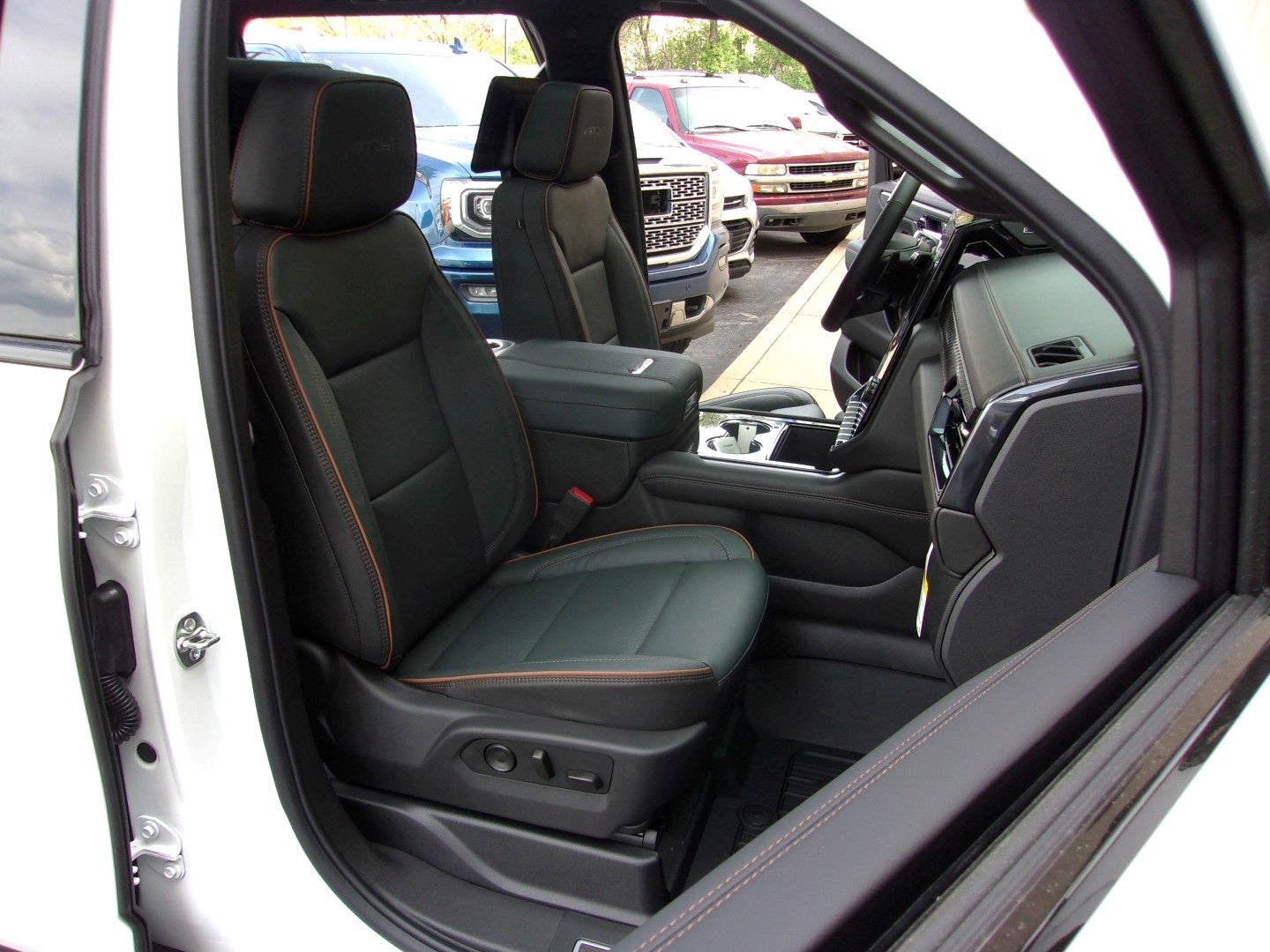 2026 GMC Yukon XL AT4