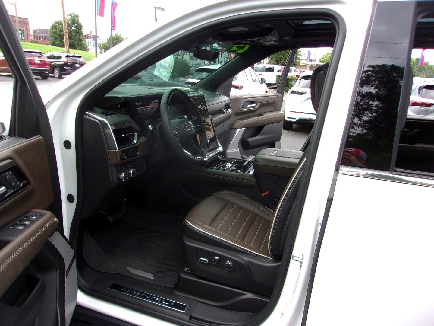2025 GMC Yukon XL Denali Ultimate