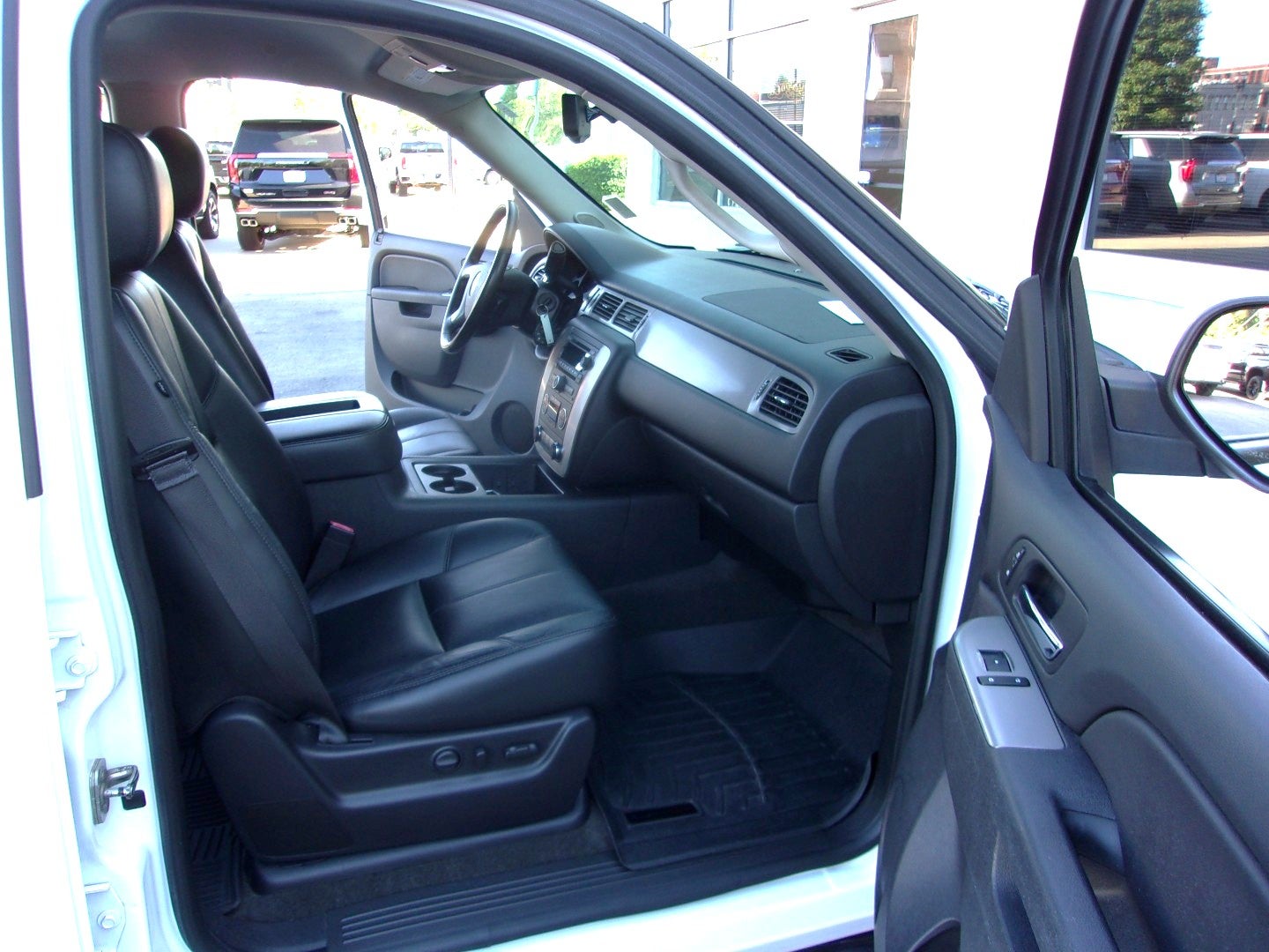 2014 Chevrolet Suburban LT