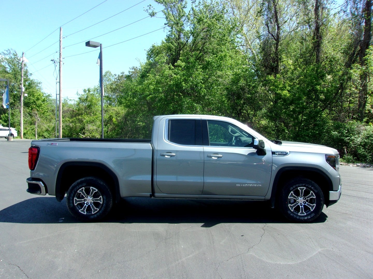 2026 GMC Sierra 1500 SLE