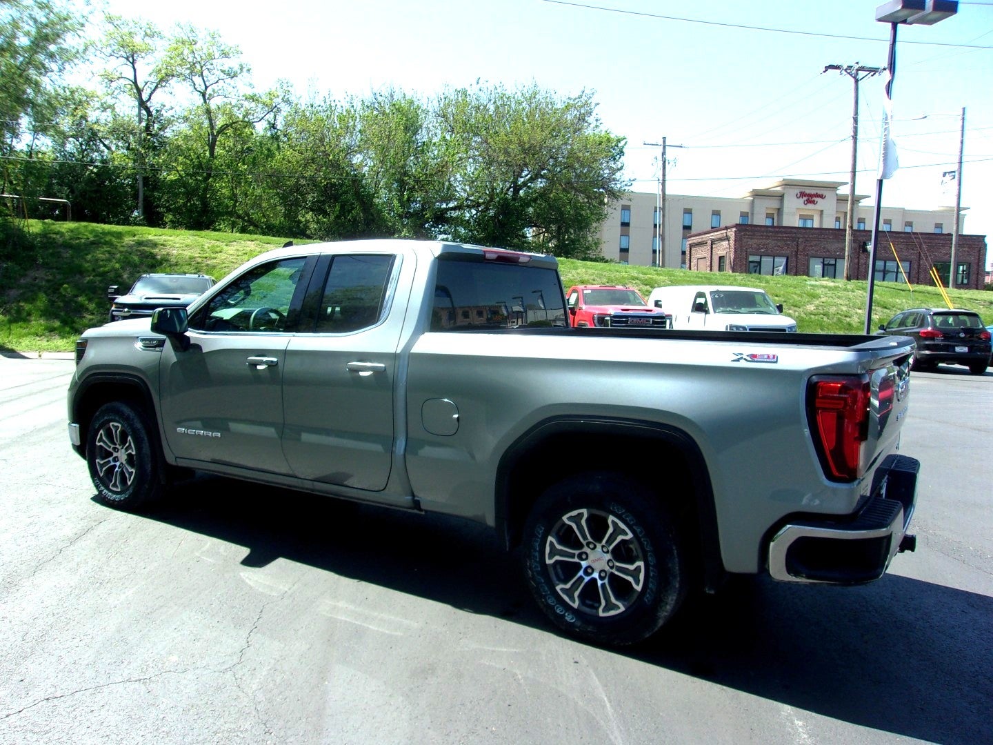 2026 GMC Sierra 1500 SLE