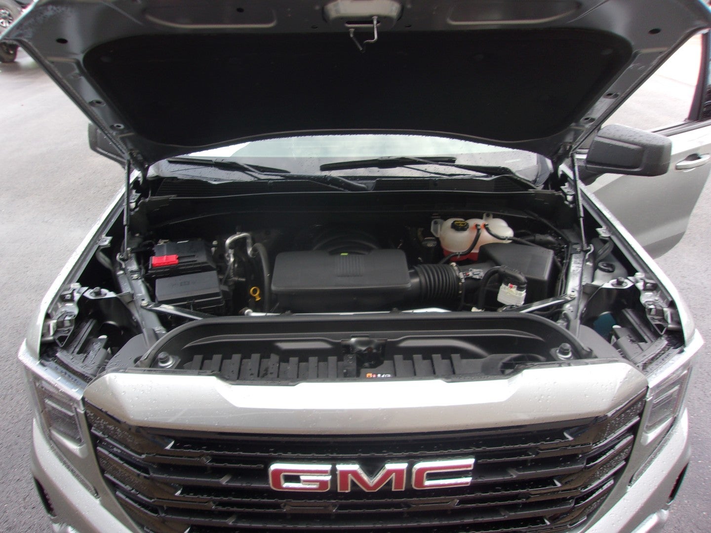 2025 GMC Sierra 1500 Elevation