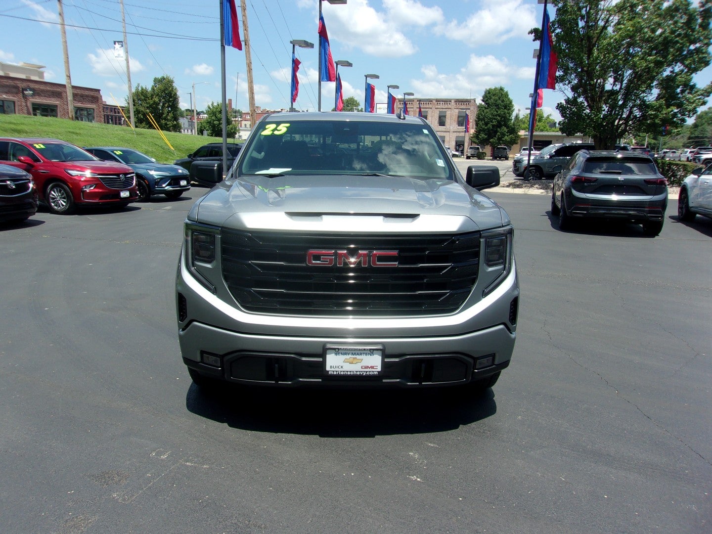 2025 GMC Sierra 1500 Elevation