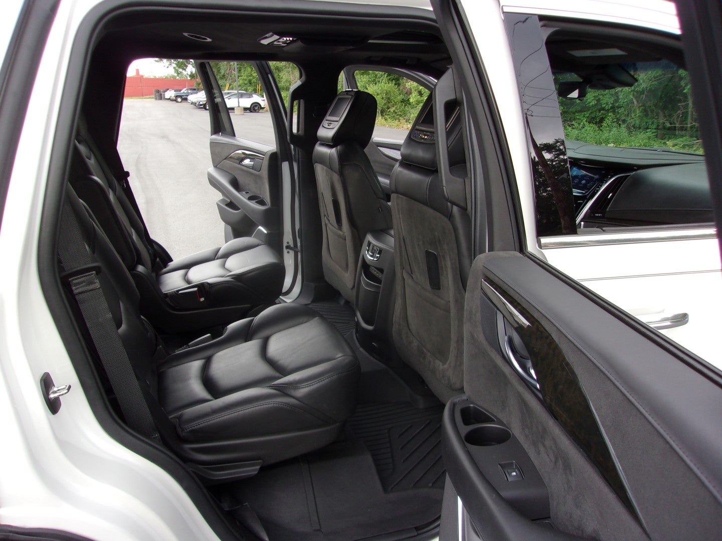 2019 Cadillac Escalade Platinum