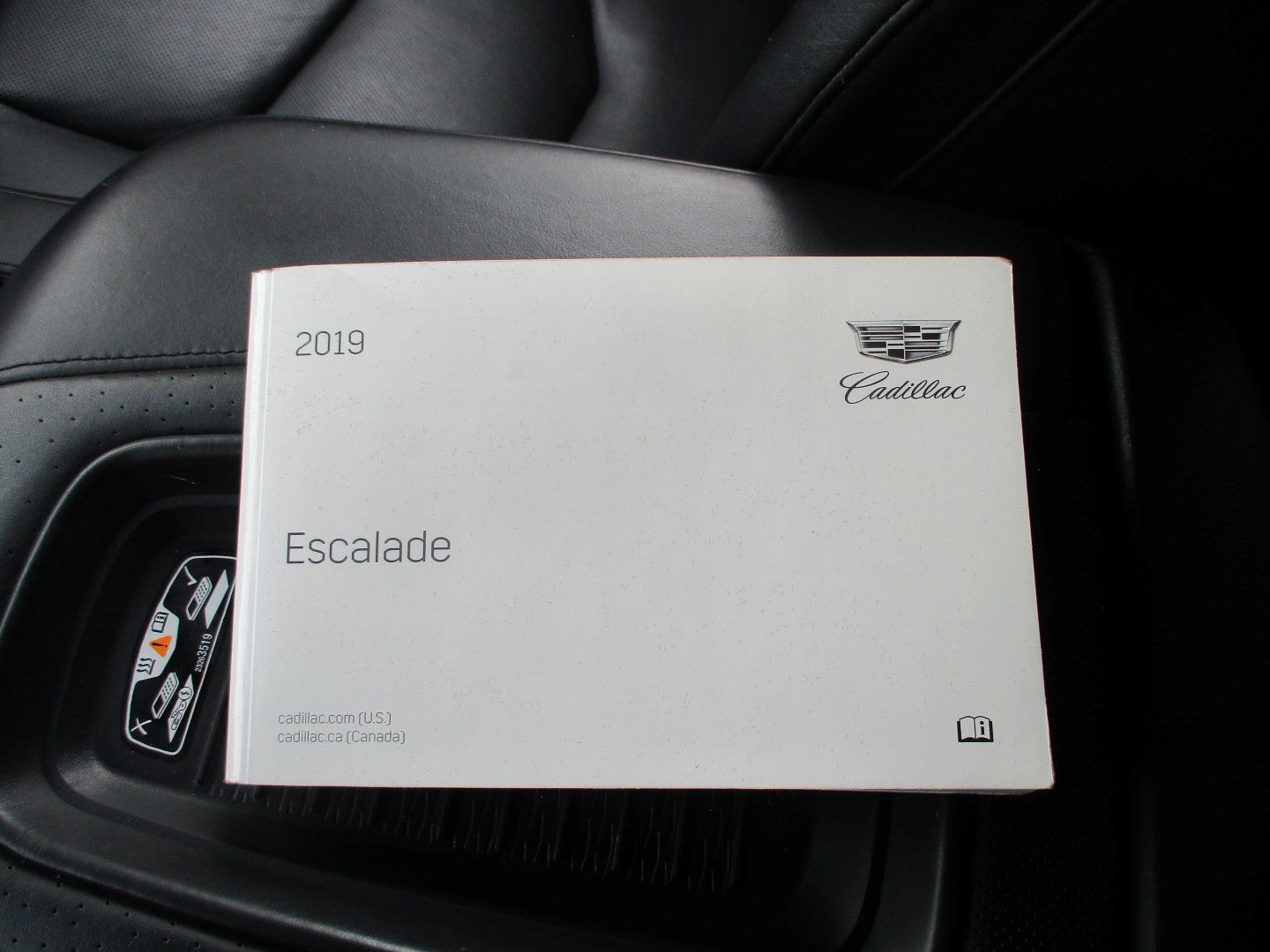 2019 Cadillac Escalade Platinum