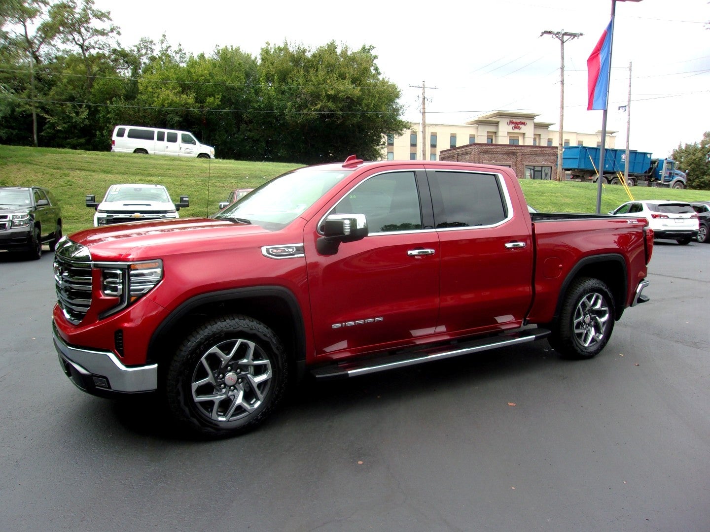 2025 GMC Sierra 1500 SLT