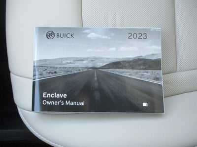 2023 Buick Enclave Essence