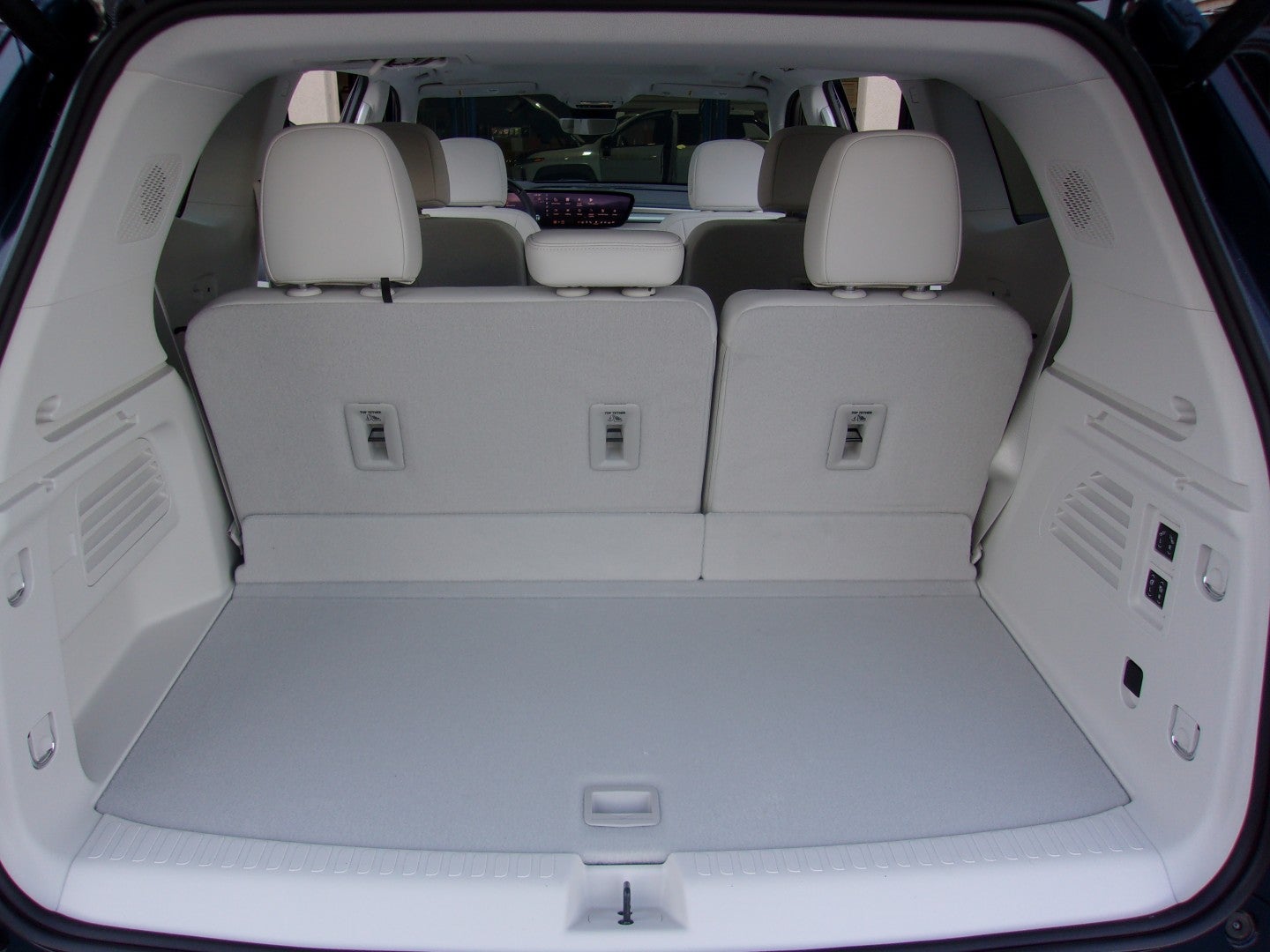 2027 Buick Enclave Avenir