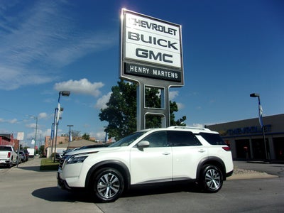 2024 Nissan Pathfinder SL