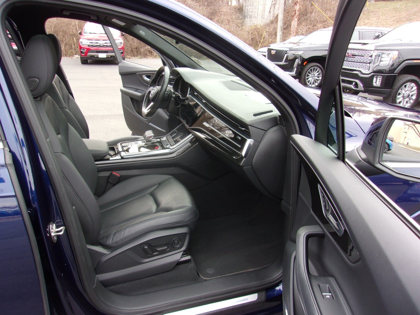 2022 Audi Q7 Premium Plus